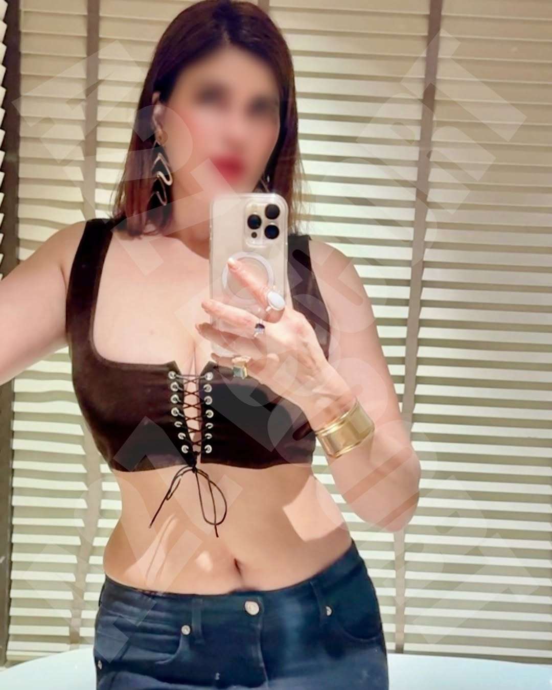 call girls in Ernakulam with stunning companions, playful brunette Call Girl in Ernakulam enjoying the outdoors